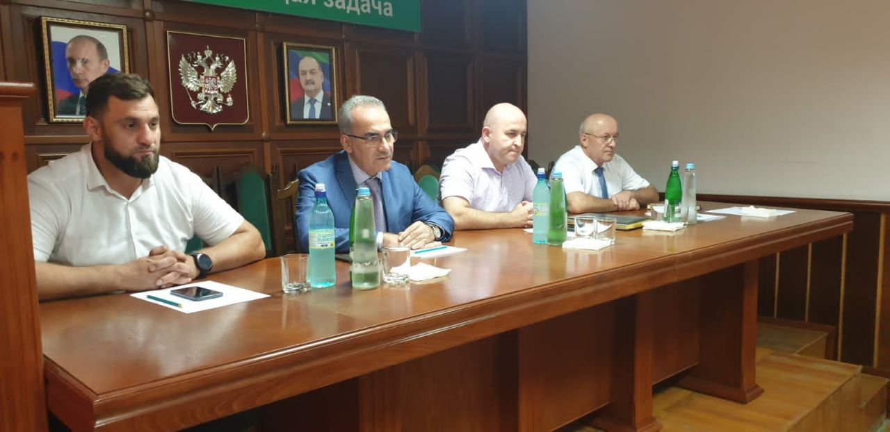 Нариман Абдулмуталибов ознакомился с деятельностью Комитета по лесному хозяйству Дагестана